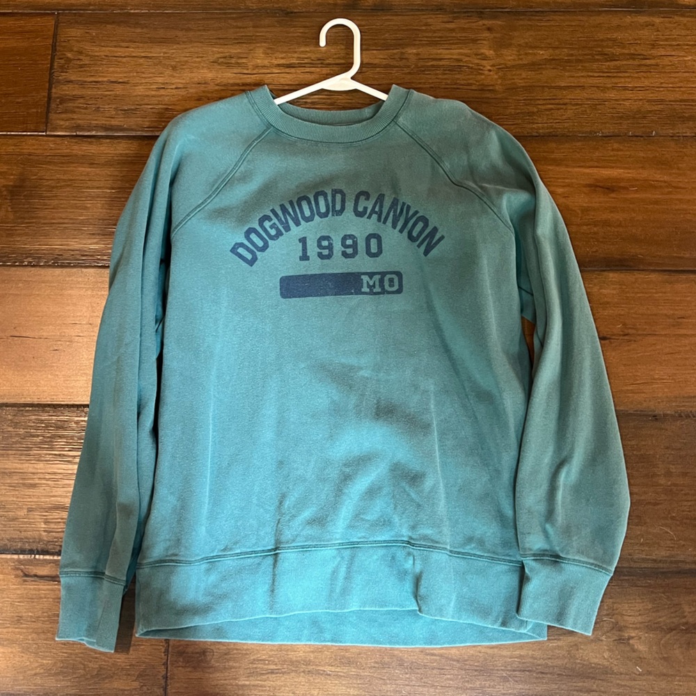 Outta Town Green Dogwood Canyon Crewneck Sweatshirt